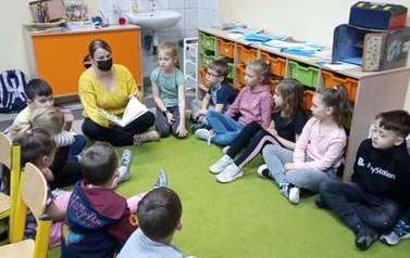 Pierwsze spotkanie DKK dla dzieci w GBP w Kobylnicy 4