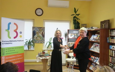 Biblioteka Urody- Dzień Kobiet w GBP w Kobylnicy 2022 12