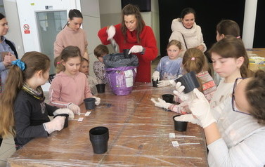 Biblioteczny Klub Maluszka w ogrodzie 5