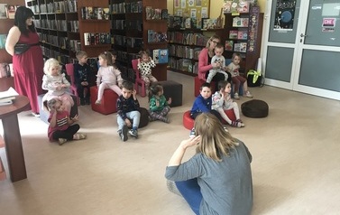 Lekcja biblioteczna z przedszkolakami -10.05.2022 9