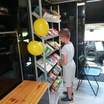 Bibliobus na festynie sołeckim w Bzowie 5