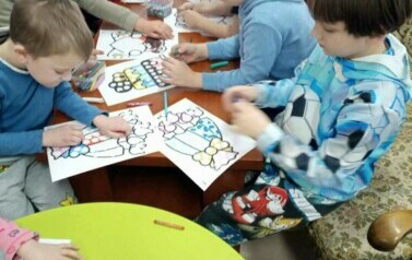 Walentynkowe spotkanie DKK dla dzieci  w GBP w Kobylnicy  6