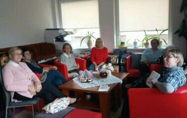 Kwietniowe spotkanie Dyskusyjnego Klubu Książki w GBP w Kobylnicy  1