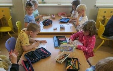 Majowe spotkanie Dyskusyjnego Klubu Książki dla Dzieci w GBP w Kobylnicy  4