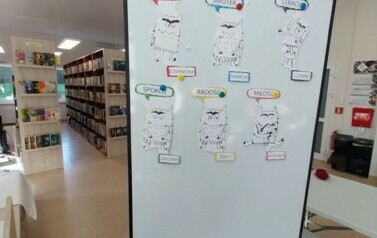 Wizyta sześciolatk&oacute;w z przedszkola Franio w bibliotece w Kobylnicy  2