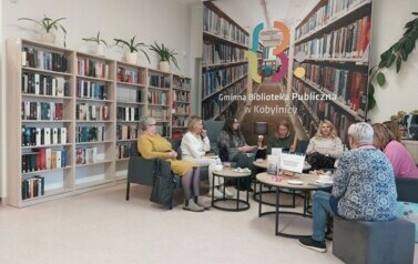 Jesienny Dyskusyjny Klub Książki dla Dorosłych w Kobylnicy  2