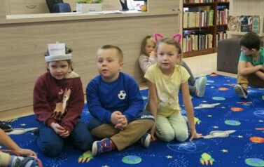 Listopadowe spotkanie Dyskusyjnego Klubu Książki dla Dzieci w Kobylnicy  5