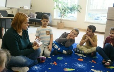 Listopadowe spotkanie Dyskusyjnego Klubu Książki dla Dzieci w Kobylnicy  7