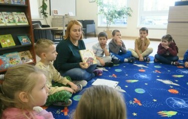 Listopadowe spotkanie Dyskusyjnego Klubu Książki dla Dzieci w Kobylnicy  9