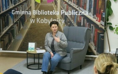 Spotkanie autorskie z Anetą Matyjaszek w Kobylnicy  7