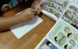 Światowy Dzień Publicznego Czytania Komiks&oacute;w w świetlicy wiejskiej w Kwakowie