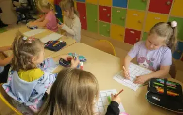 Październikowy Dyskusyjny Klub Książki dla dzieci w Kobylnicy  2