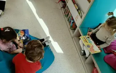Pierwsza wizyta w maluszk&oacute;w z Oddziału Przedszkolnego w Kwakowie w Filii w Kwakowie