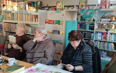 DKK w Filii w Kwakowie om&oacute;wienie Ukryte między wierszami Żurnalisty i Julii Kohman (3)