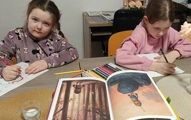 Klub Przyjaci&oacute;ł Biblioteki w świetlicy wiejskiej w Kwakowie Dzień Mężczyzn