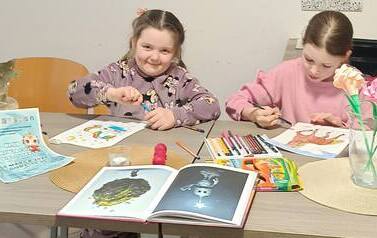 Klub Przyjaci&oacute;ł Biblioteki w świetlicy wiejskiej w Kwakowie Dzień Mężczyzn