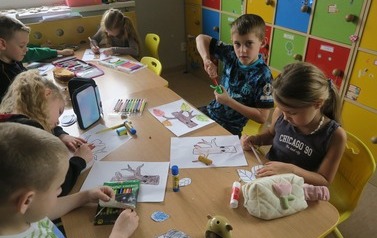 Biblioterapia dla smyka w BP w Kobylnicy Międzynarodowy Dzień Las&oacute;w