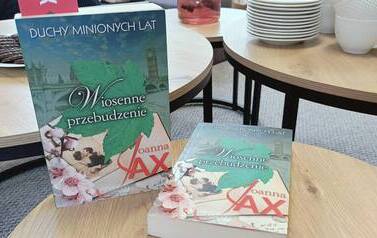 Tydzień Bibliotek 2026 Biblioteka Publiczna w Kobylnicy Dyskusyjny Klub Książki dla dorosłych om&oacute;wienie powieść J. Jax Wiosenne przebudzenie