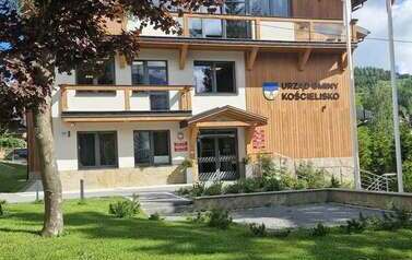 Wizyta bibliotekarki z Biblioteki Publicznej w Kobylnicy w Gminnej Bibliotece Publicznej w Kościelisku w ramach projektu Bibliorasmus