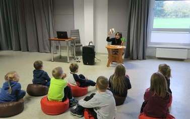 Biblioteczny Klub Maluszka w listopadzie 2021 1