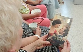 Dyskusyjny Klub Książki dla dorosłych w Filii w Kwakowie om&oacute;wienie Jojo Moyes Razem będzie lepiej