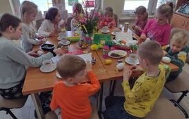 Wielkanocne spotkanie DKK dla dzieci we Wrzącej 11.04.2022r.  4