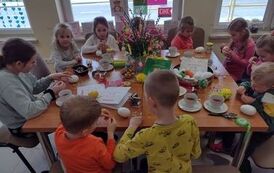 Wielkanocne spotkanie DKK dla dzieci we Wrzącej 11.04.2022r.  8