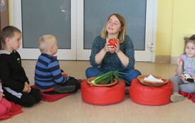 Zajęcia biblioteczne dla 4-latk&oacute;w w Kobylnicy - 17.05.2022 5