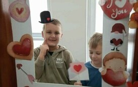 Walentynkowe spotkanie DKK dla dzieci  w GBP w Kobylnicy  9