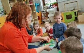 Biblioteka z wizytą w Słonecznikowym Przedszkolu w Kobylnicy  3