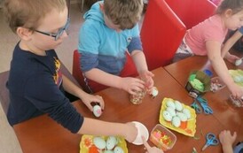 Zajęcia o tematyce świątecznej w GBP w Kobylnicy  5