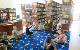 Zajęcia o tematyce świątecznej w GBP w Kobylnicy  7