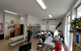 Wizyta sześciolatk&oacute;w z przedszkola Franio w bibliotece w Kobylnicy  1