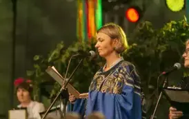 Narodowe Czytanie 2025 podczas Gminnego Święta Plon&oacute;w w Kobylnicy