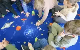 Zajęcia literackie dla grupy starszak&oacute;w ze Słonecznikowego Przedszkola w BP w Kobylnicy