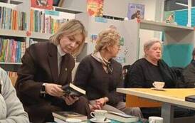 DKK dla dorosłych w Filii w Kwakowie Kathryn Croft Dziewczyna z pokoju 12