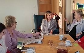 DKK w Filii w Kwakowie om&oacute;wienie Ukryte między wierszami Żurnalisty i Julii Kohman (8)