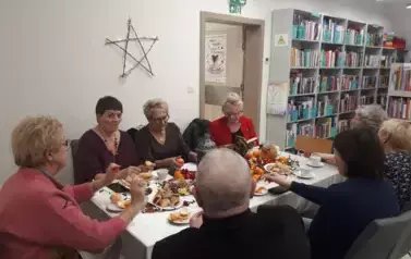 Spotkania wigilijne Dyskusyjnych Klub&oacute;w Książki w Kobylnicy i w Kwakowie  8