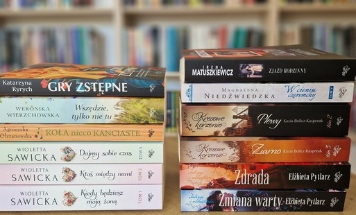 Nowości wydawnicze w Bibliotece Publicznej w Kobylnicy w formacie Duże Litery
